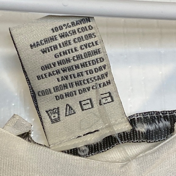 American Rag Flag Crop Tee, Size L., NWT - Picture 5 of 7